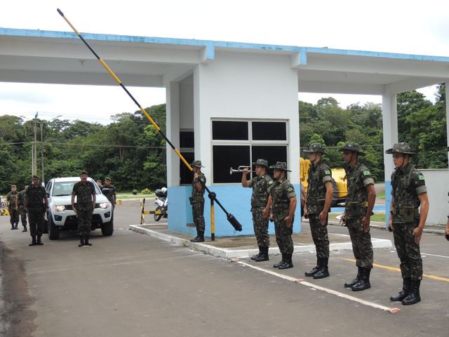 Visita Do Comandante Da 8ª Região Militar - Portal 8º BEC